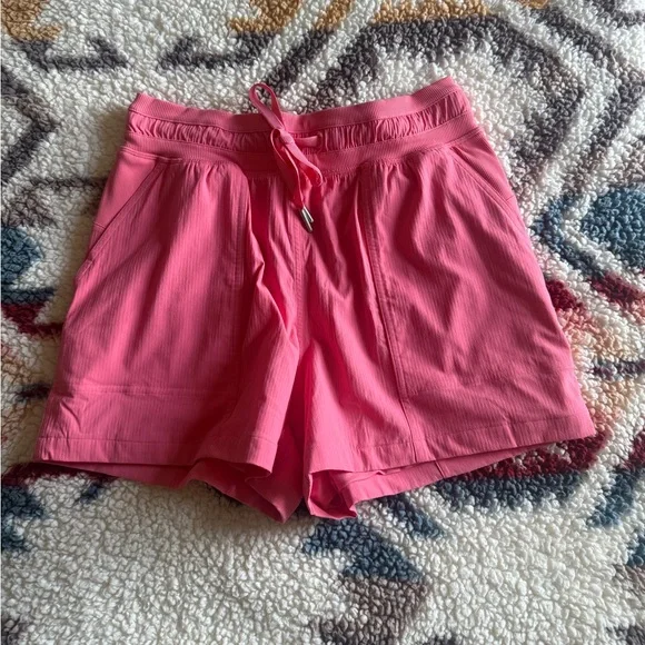 Lululemon Women’s Dance Studio High-Rise Short 3.5" Sakura Pink Size 4 - Picture 6 of 12